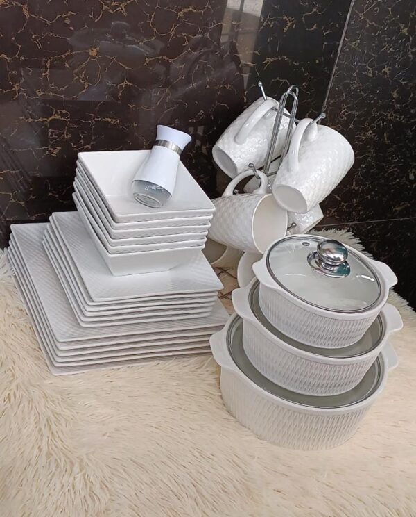 31 pcs dinner sets - Image 2
