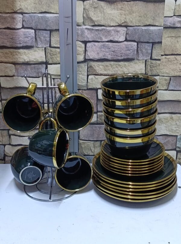 24pcs Black gold line dinner sets - Image 3